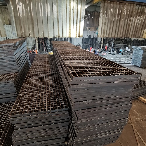 平臺(tái)鋼格板詳解承載標(biāo)準(zhǔn)