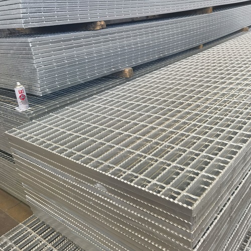 海上平臺防滑鋼格板：抗鹽霧腐蝕技術(shù)詳解！