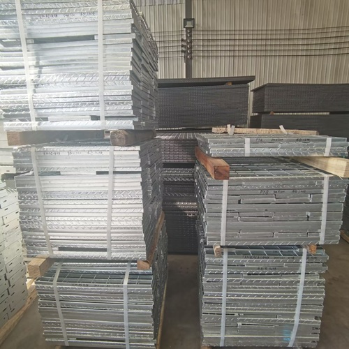 鋼格柵采購成本控制妙招：單價運(yùn)輸都能省