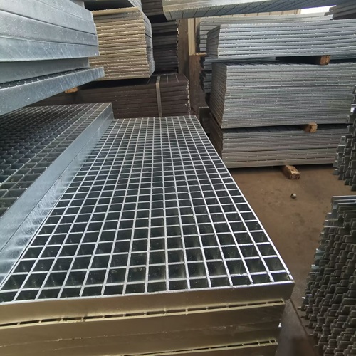 鋼格柵知識科普：材質(zhì)、規(guī)格如何影響使用效果？