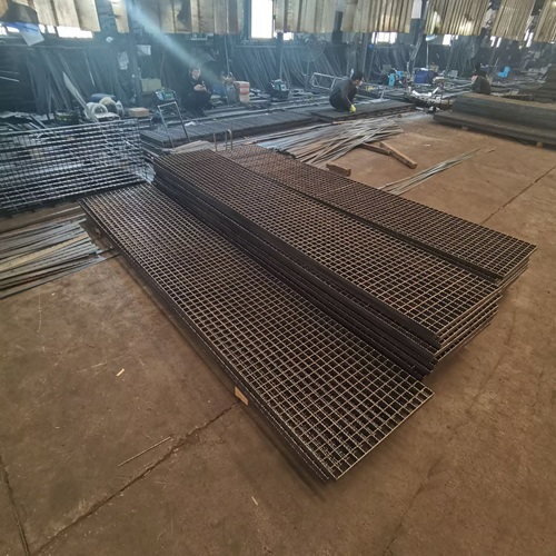 為什么說鋼格柵是工程建設(shè)的 “全能選手”？