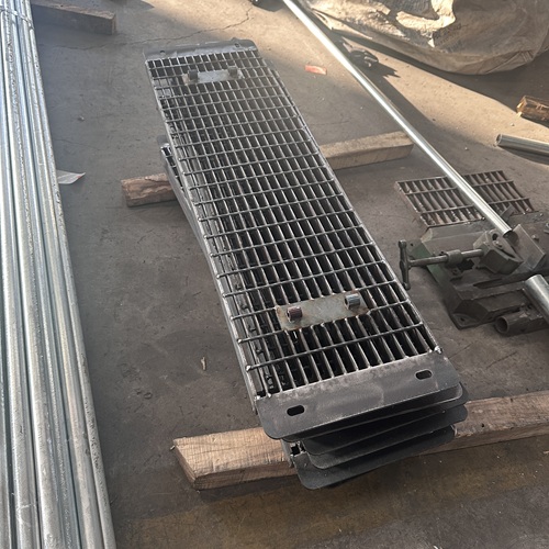 國(guó)內(nèi)鋼格板vs進(jìn)口鋼格板，性價(jià)比分析